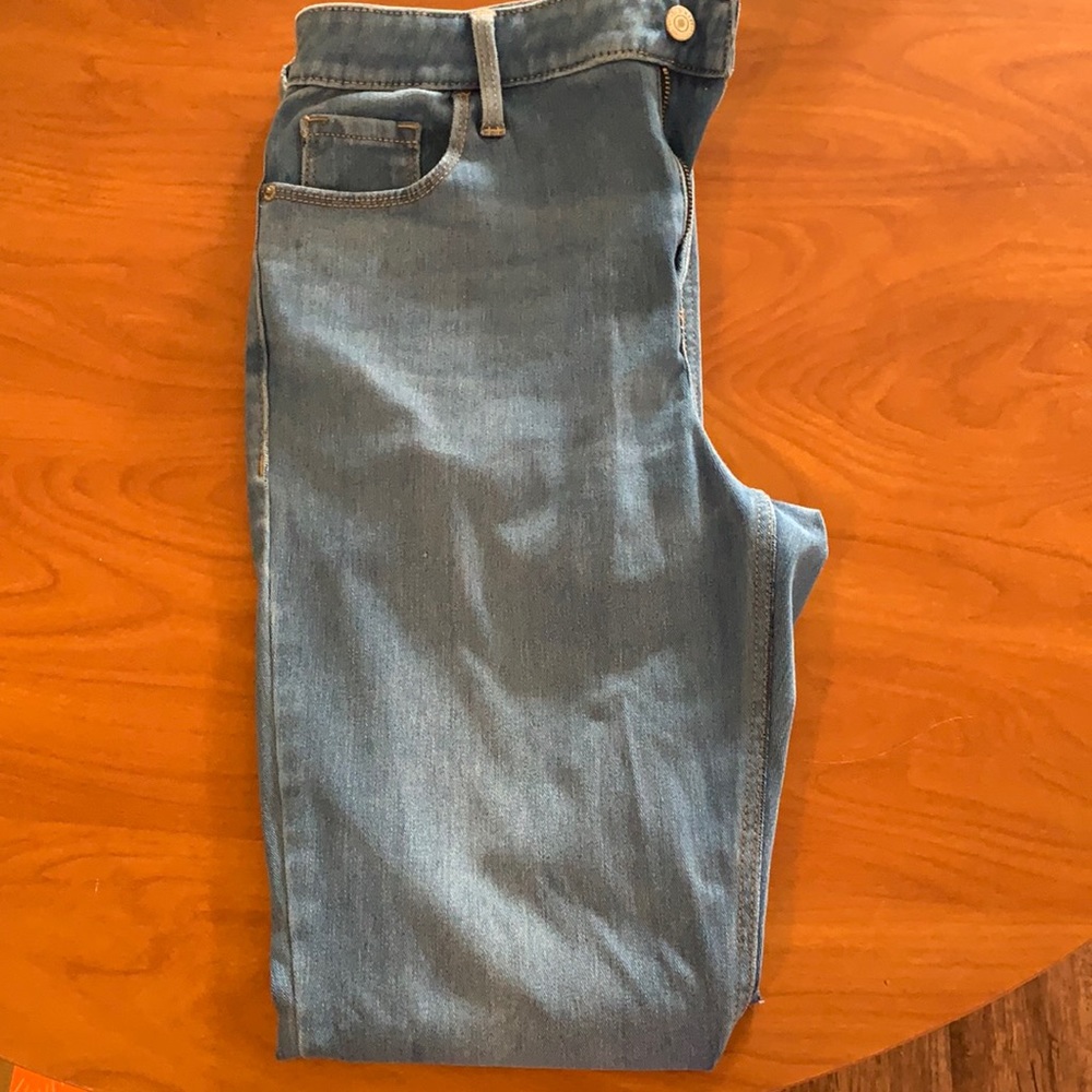 Size 10 Old Navy Rockstar super skinny high rise jeans
